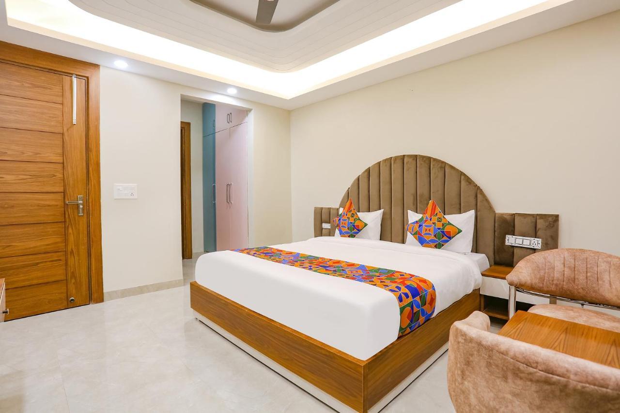 Fabhotel Raahi Retreat Gurgaon Exterior photo